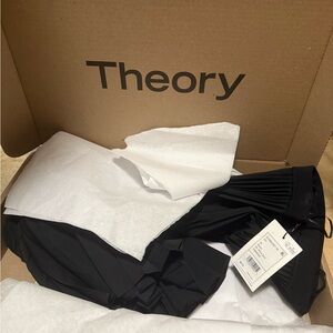 Theory Black Pleated Pull-On Skirt